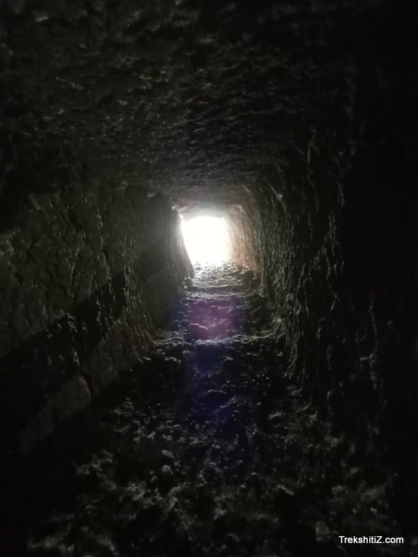 Cave, Kunjargad(Kombadgad)